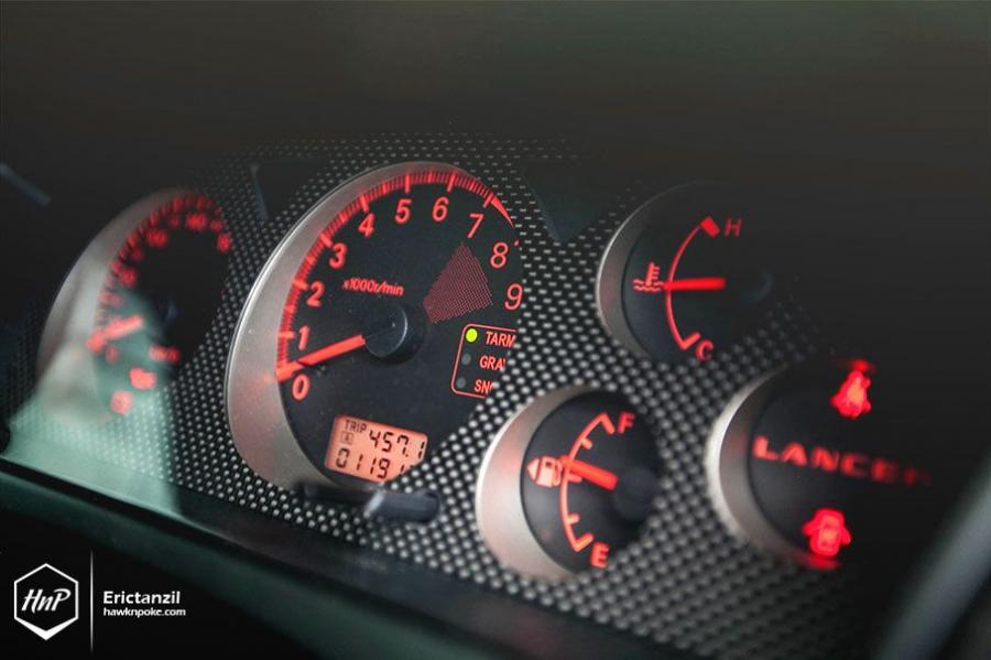  Mitsubishi Lancer Evolution IX from Surabaya 2014 года  (фото 11 из 18)